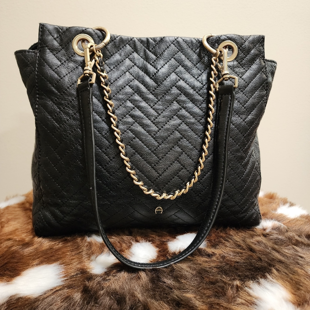 🔥Amazing Condition🔥 Etienne Aigner Black Leather Shoulder Bag Purse